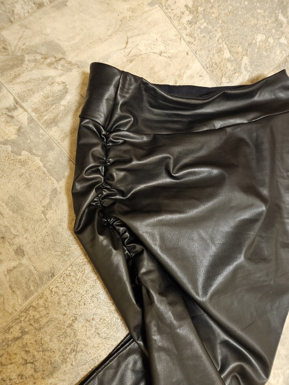 Halara Black High Waisted Tummy Control Ruched Curve Hem Skirt - Picture 7 of 13